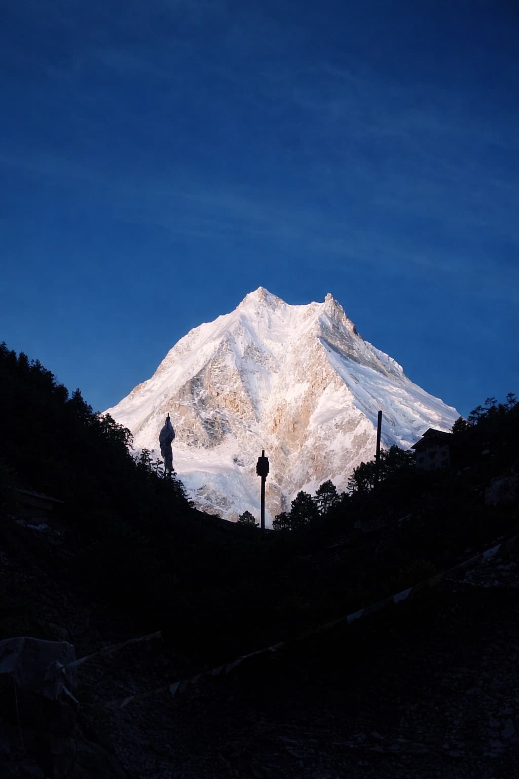 Manaslu Circuit with Tsum Valley
