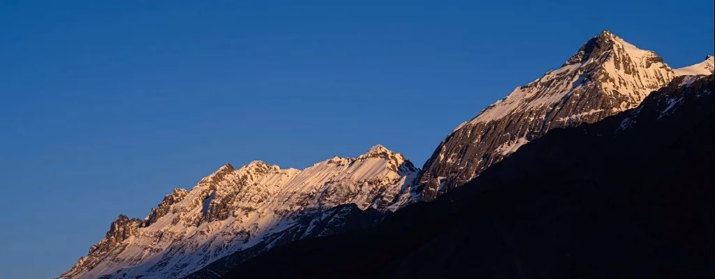 Chulu East Peak (6,419m)