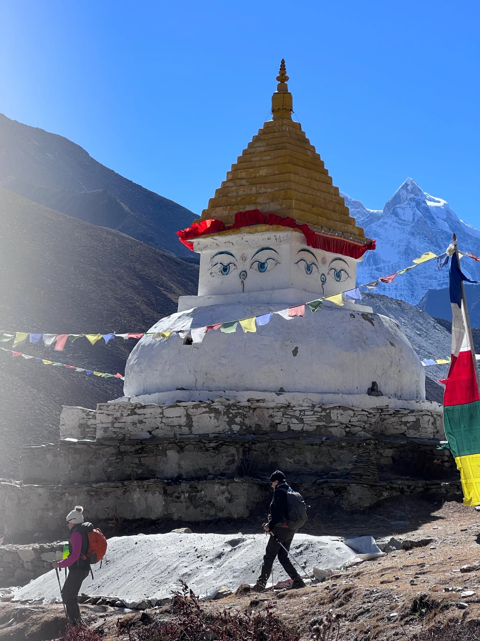 Everest 3 pass trek with EBC (5,364m)