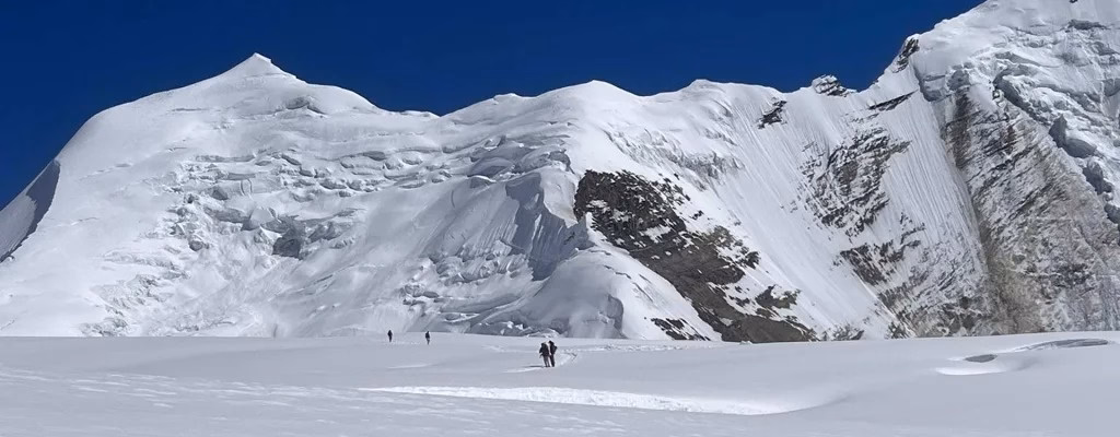 Himlung Himal (7,126m) Expedition