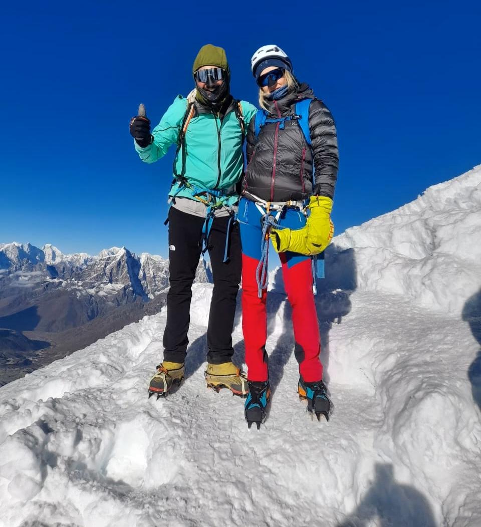 2 peak Climbing (Lobuche (6,119m) & Island Peak (6,189m) with Everest Basecamp Trek