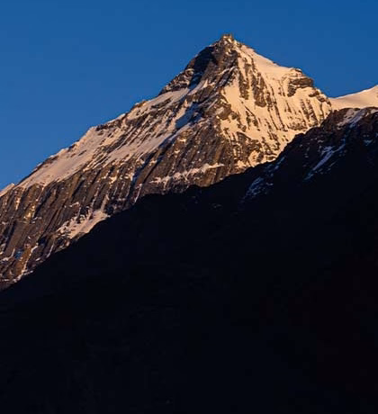 Chulu East Peak (6,419m)
