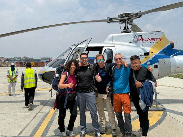 Helicopter ride to EBC